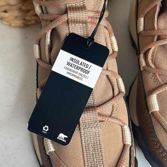 Sorel Ona Rmx Glacy Faux Fur Waterproof Bootie: Size 8/ Color Sea Salt - Picture 10 of 12